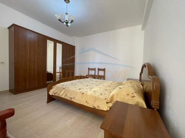 Tirane, jepet me qera 2+1+BLK Kati 1, 90 m² 400 Euro (Rruga e Dibres)