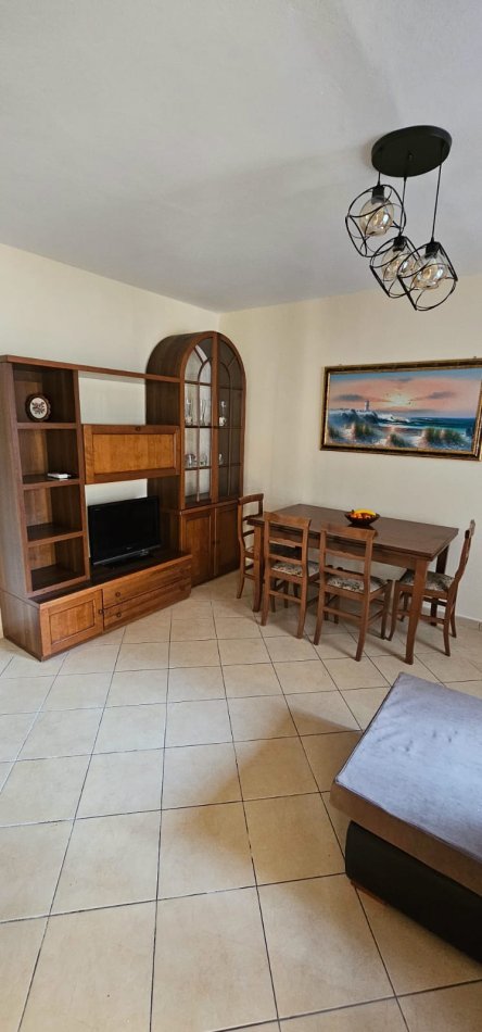 Tirane, jepet me qera apartament 2+1 , 77 m² 400 € (Porcelan)