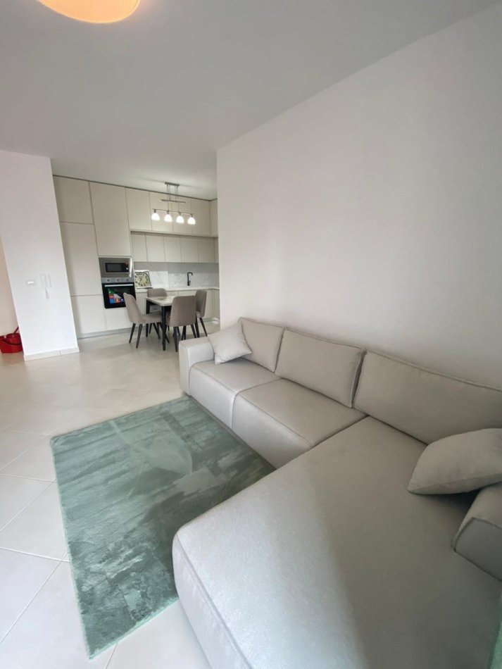 Tirane, jepet me qera apartament 2+1 Kati 6, 90 m² 600 € (Sacioni Trenit ,Lura)