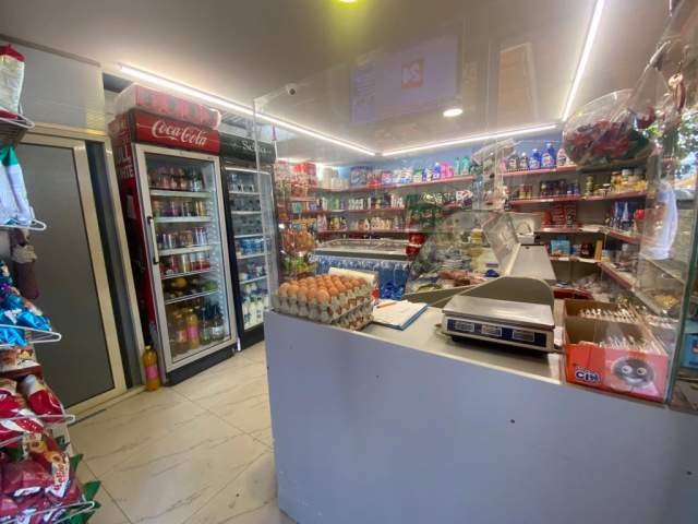 Tirane, shitet ambjent biznesi Kati 0, 32 m² 100.000 Euro (Rruga Allaman Dervishi)