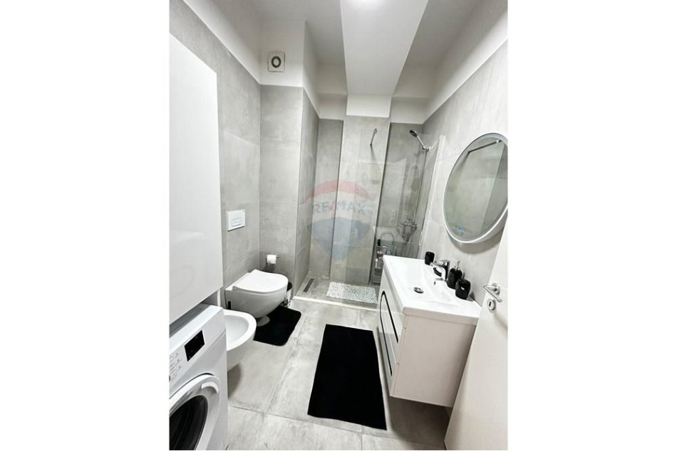 Tirane, jepet me qera apartament 2+1+Ballkon Kati 3, 70 m² 550 € (Ali Demi)