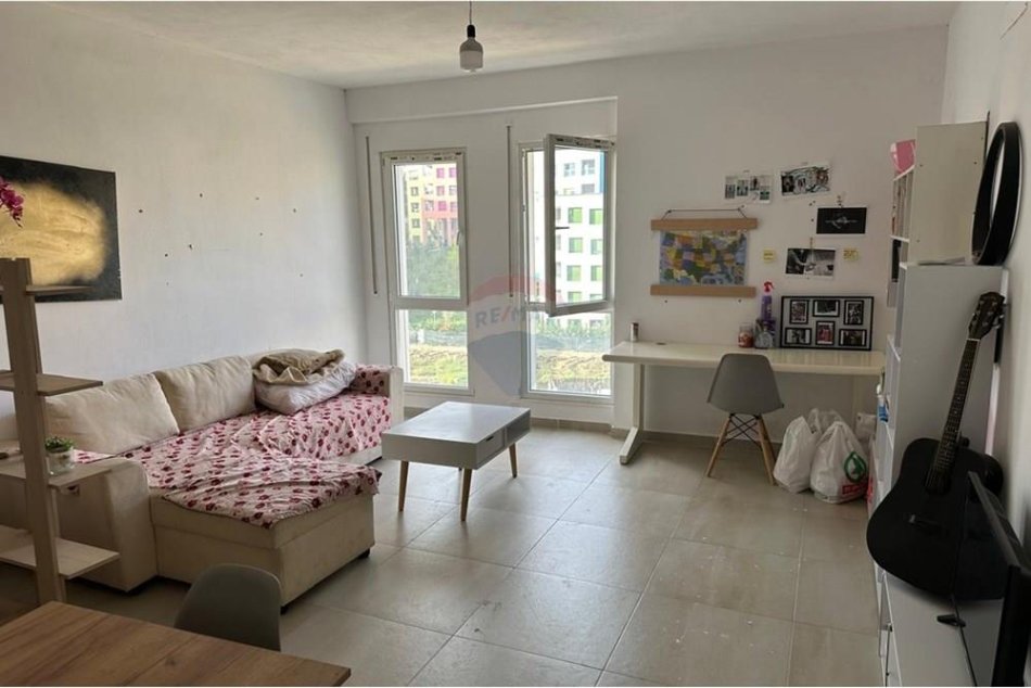 Tirane, shitet apartament 1+1+Ballkon Kati 3, 68 m² 82.000 € (Ali Dem)