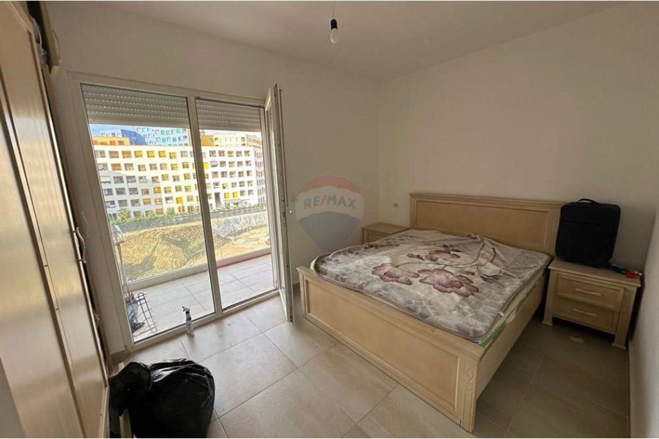 Tirane, shitet apartament 1+1+Ballkon Kati 3, 68 m² 82.000 € (Ali Dem)