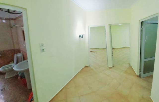Tirane, jepet me qera apartament Kati 0, 78 m² 300 Euro (Njazi Meka)