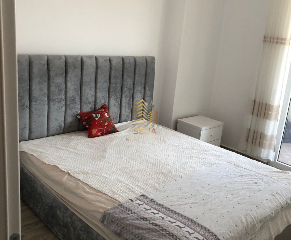 Tirane, jepet me qera apartament 1+1+Ballkon , 65 m² 500 € (Rruga e Kavajes)