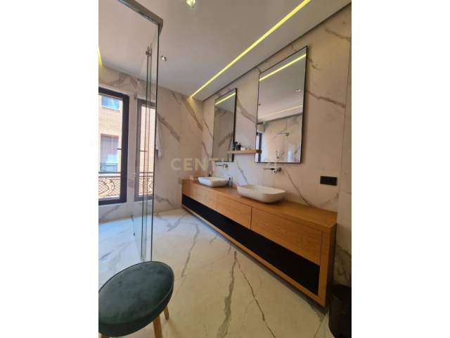 Tirane, shitet apartament 1+1+A+BLK Kati 7, 144 m² 390.000 Euro