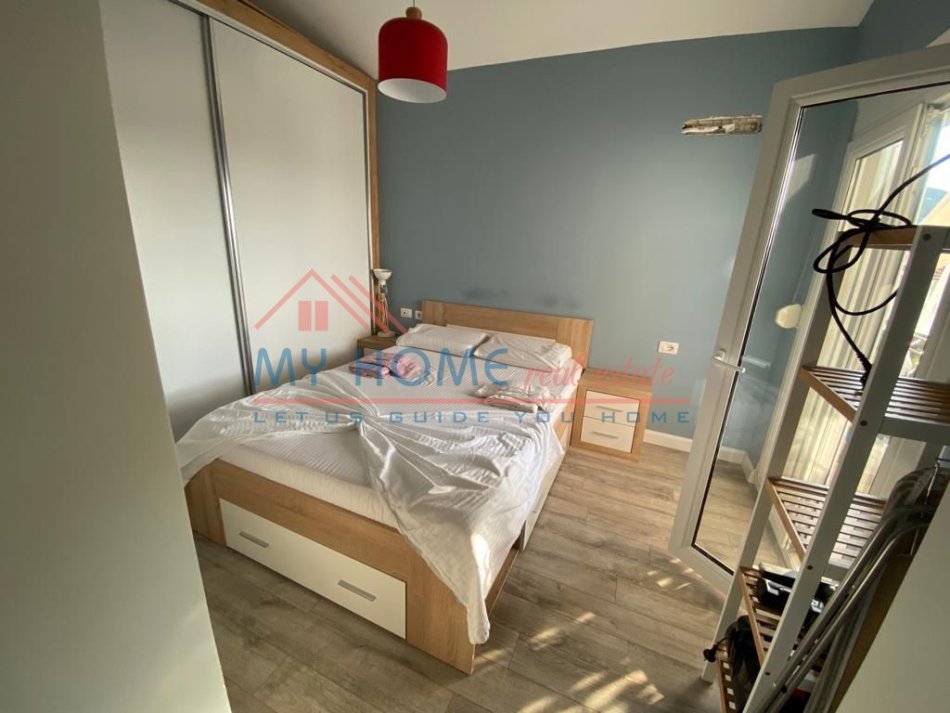 Tirane, jepet me qera apartament 1+1 Kati 2, 