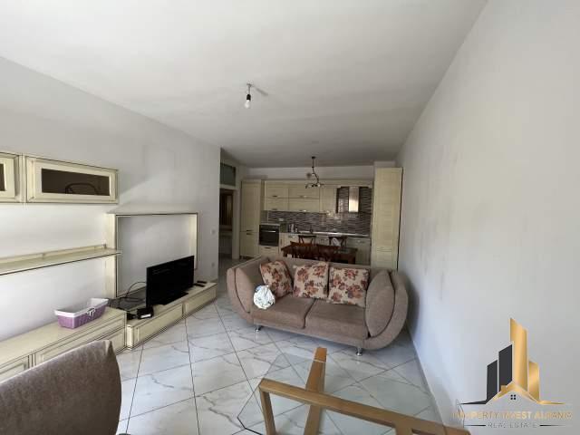Tirane, jepet me qera apartament 2+1+BLK Kati 4, 90 m² 400 Euro (Kodra e Diellit)