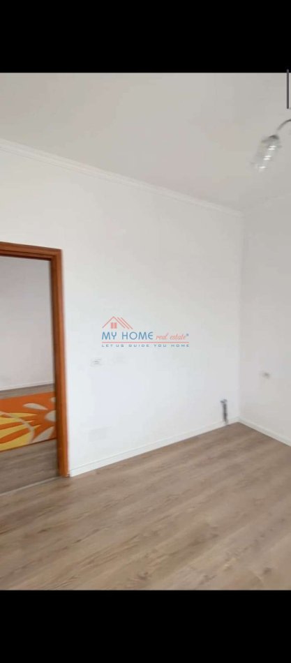 Tirane, shitet apartament 2+1+Ballkon Kati 2, 73 m² 96.000 € (Fresk)