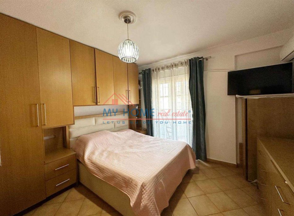 Tirane, shitet apartament 2+1 Kati 4, 160.000 € 