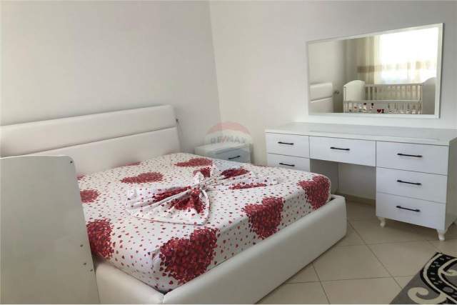 Durres, jepet me qera apartament 2+1+BLK Kati 2, 120 m² 450 Euro (Durres)