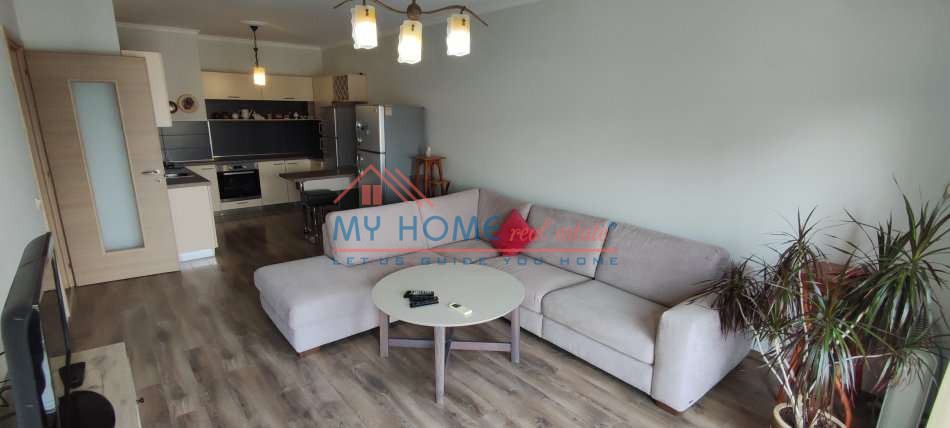 Tirane, jepet me qera apartament 1+1 Kati 6, 