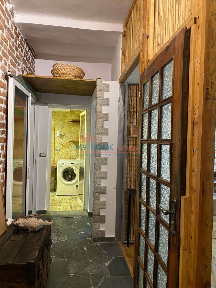 Tirane, jepet me qera apartament 1+1 Kati 4, 74 m² 700 € 