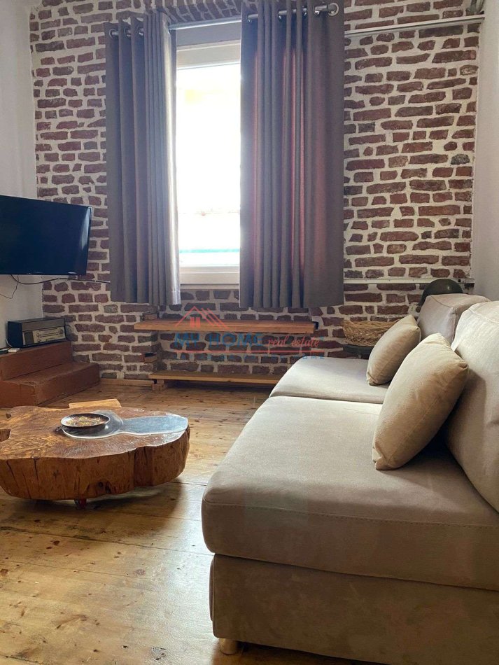 Tirane, jepet me qera apartament 1+1 Kati 4, 74 m² 700 € 