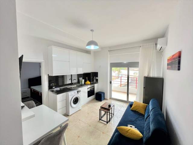Sarande, jap me qera apartament 1+1+BLK Kati 6, 55 m² (Rruga Butrinti)