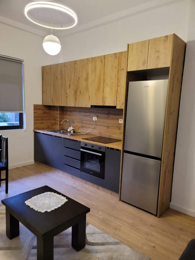 Tirane, jepet me qera apartament 1+1 Kati 1, 60 m² 500 Euro (Qender, prane Prokurorise se Pergjithshme)