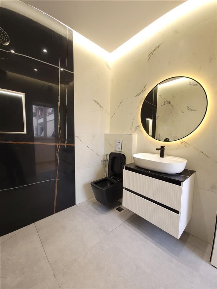 Tirane, shitet apartament 1+1+Ballkon, Kati 5, 58 m² 120,000 € (Zogu i Zi)
