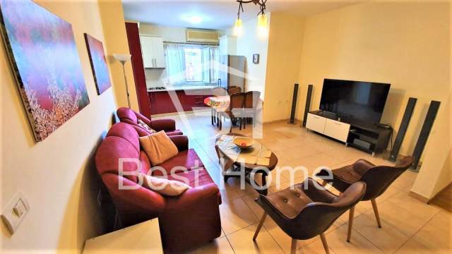Tirane, jepet me qera apartament 1+1+BLK Kati 4, 75 m² 400 Euro (Bllok, prane Argjendari Pirro dhe Izzy Living)