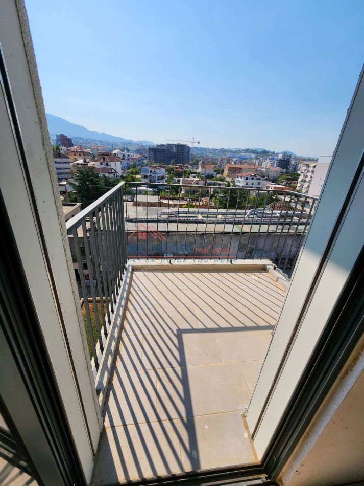 Tirane, shitet apartament 1+1 Kati 5, 71 m² 117.000 € 