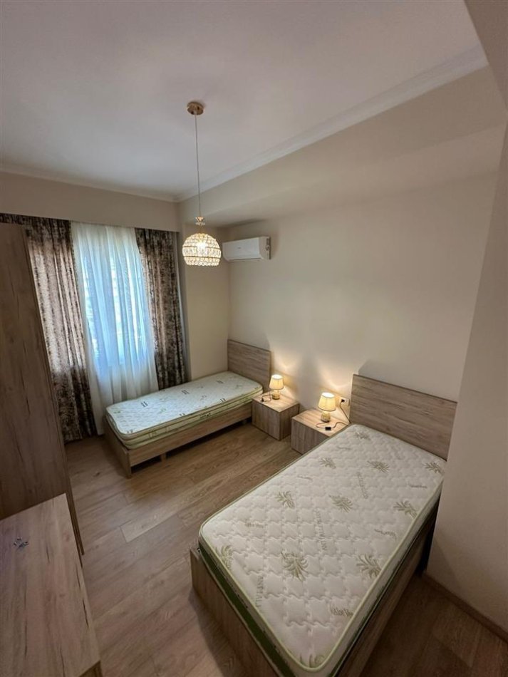 Tirane, jepet me qera apartament 2+1 Kati 3, 80 m² 650 € (21 Dhjetori)