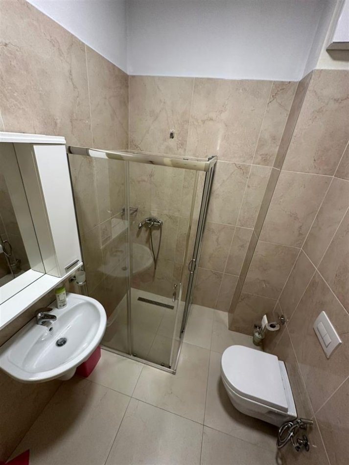 Tirane, jepet me qera apartament 2+1 Kati 3, 80 m² 650 € (21 Dhjetori)