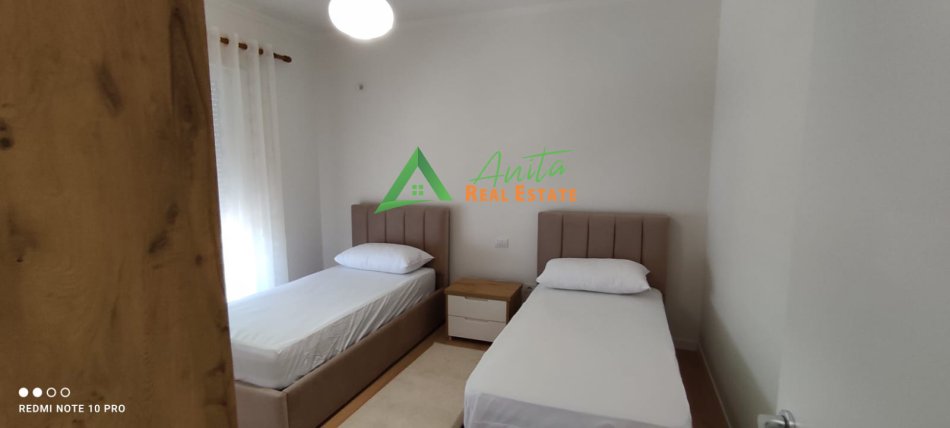 Tirane, jepet me qera apartament 2+1+Ballkon Kati 7, 90 m² 600 € (Qytet Studenti)