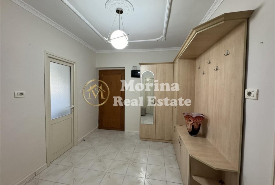Tirane, jepet me qera apartament 2+1 Kati 5, 85 m² 700 € (Qender)