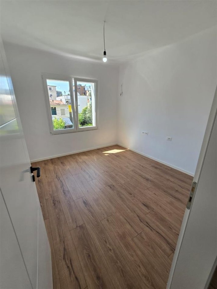 Tirane, shitet apartament 2+1 Kati 3, 73 m² 173.000 € (Prane Ambasades Amerikane)
