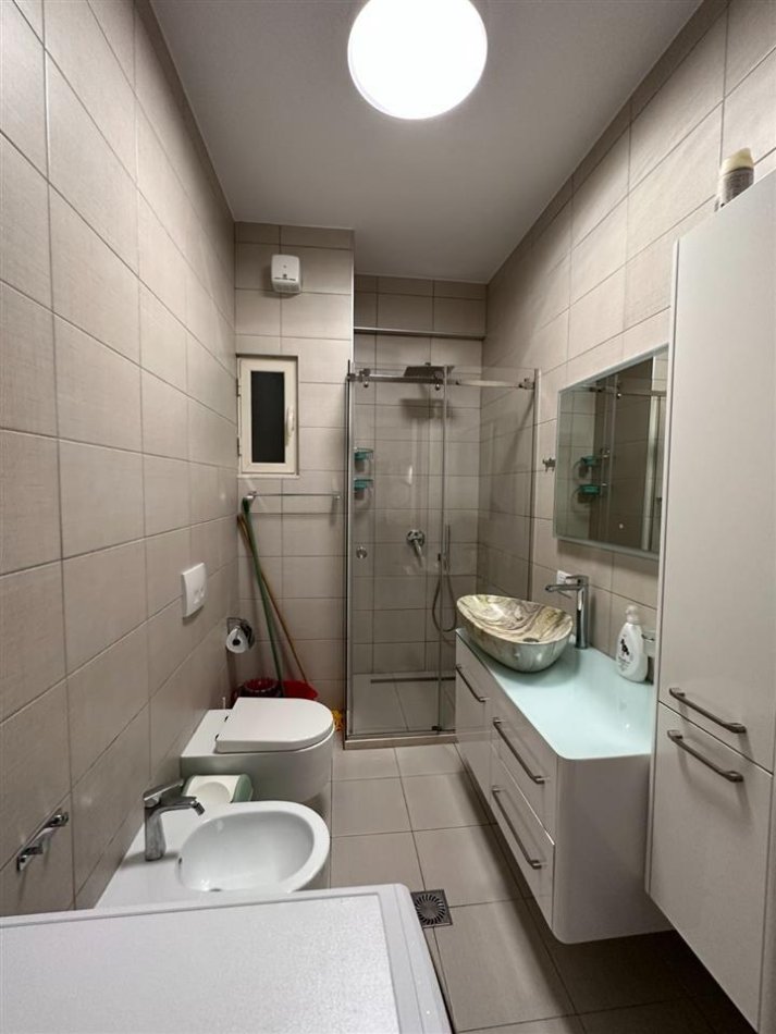 Tirane, shitet apartament 2+1 Kati 5, 95 m² 165.000 € (Tirana Golden Park)