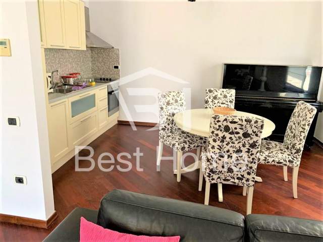 Tirane, jap me qera apartament 2+1+BLK Kati 8, 110 m² 1.100 Euro (Rruga Abdyl Frasheri)