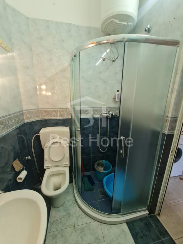 Tirane, jepet me qera apartament 2+1 Kati 4, 75 m² 600 Euro (Qender, prane Shallvareve dhe Taiwanit)