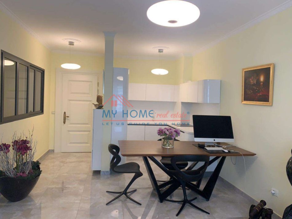 Tirane, jepet me qera apartament 2+1 Kati 6, 73 m² 600 € 