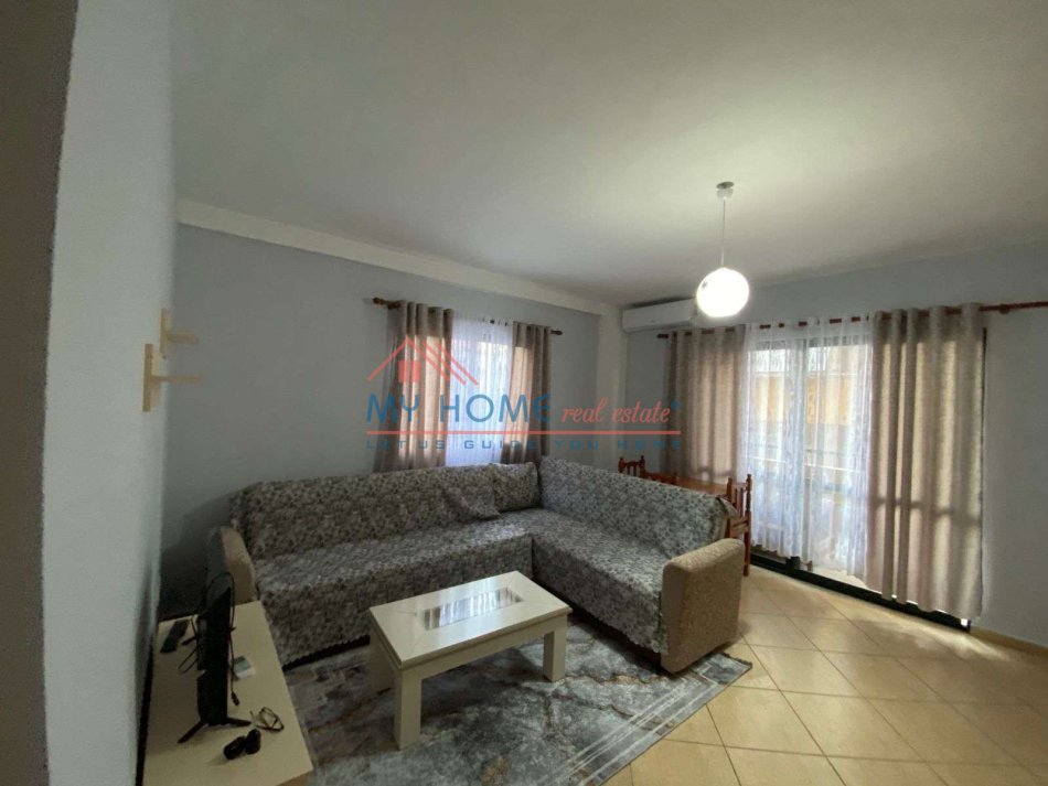Tirane, jepet me qera apartament 2+1 Kati 7, 120 m² 550 € 