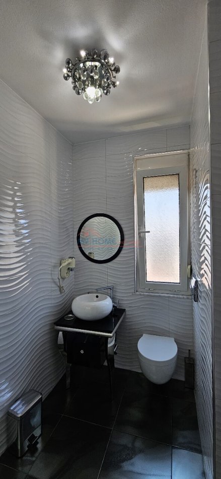 Apartament 2+1 +2 Me Qira Ne Bllok(Bajram)