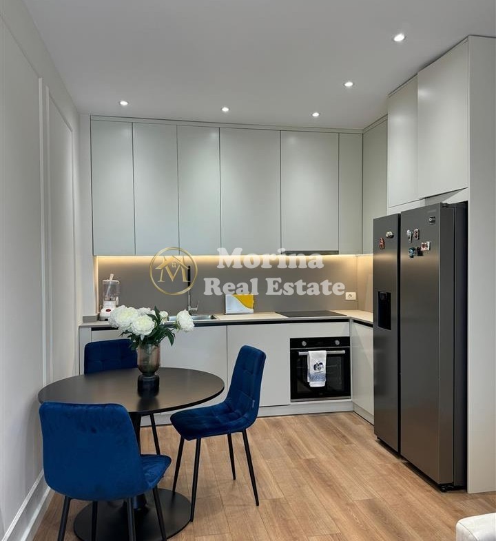 Tirane, jepet me qera apartament 1+1 Kati 3, 70 m² 600 € (Ish Fusha Aviacionit)