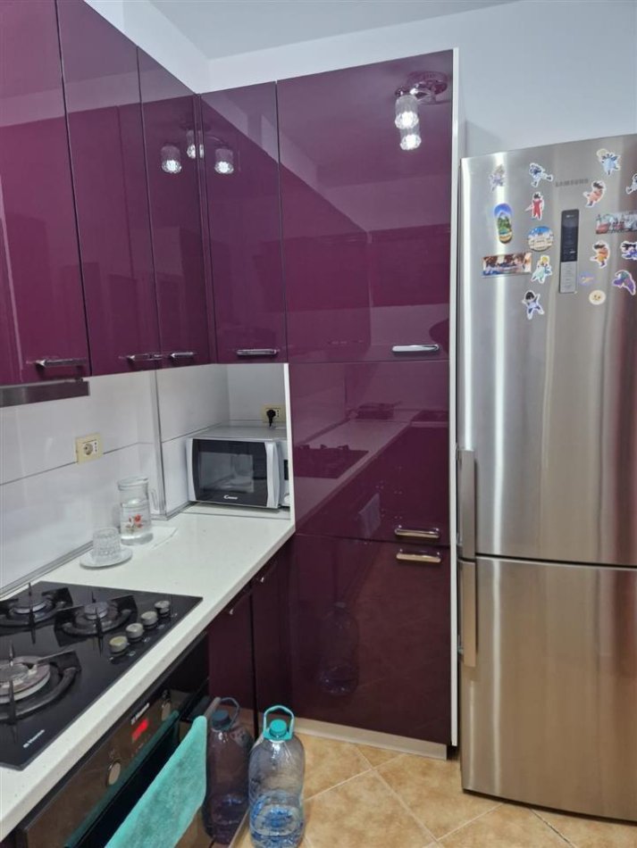 Tirane, jepet me qera apartament 3+1+Aneks+Ballkon Kati 5, 105 m² 800 € (zogu zi)