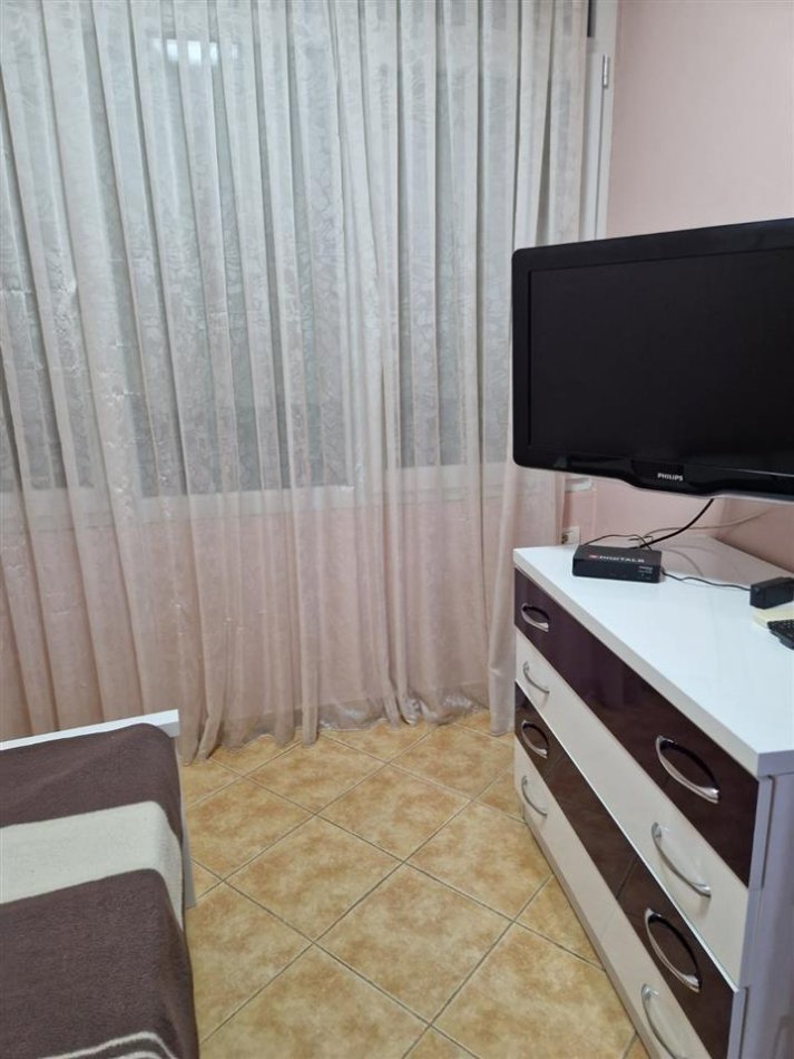 Tirane, jepet me qera apartament 3+1+Aneks+Ballkon Kati 5, 105 m² 800 € (zogu zi)