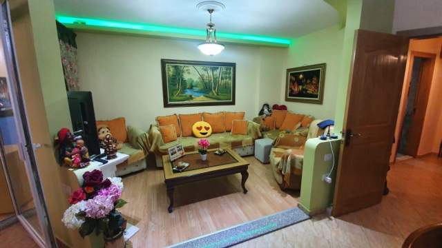 Tirane, jap me qera apartament 2+1