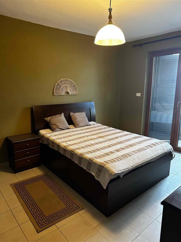 Tirane, jepet me qera apartament 1+1+Ballkon Kati 2, 56 m² 500 € 