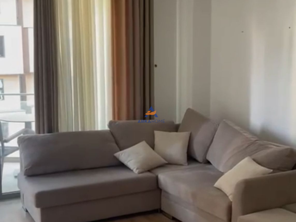 Tirane, jepet me qera 2+1+Ballkon Kati 6, 96 m² 1.300 € (PRANE CONAD ,RRUGA E KOSOVAREVE)