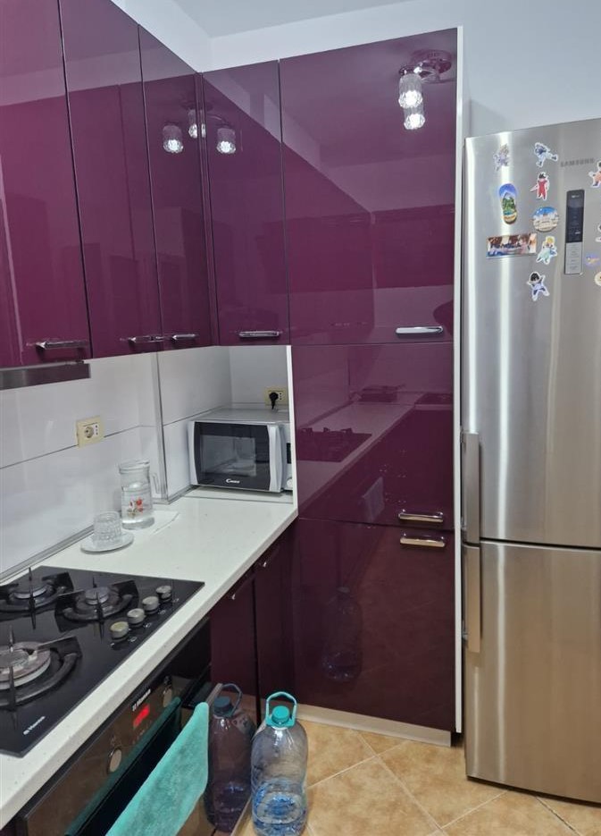 Tirane, jepet me qera 3+1+Ballkon Kati 7, 105 m² 800 € (zogu i zi)