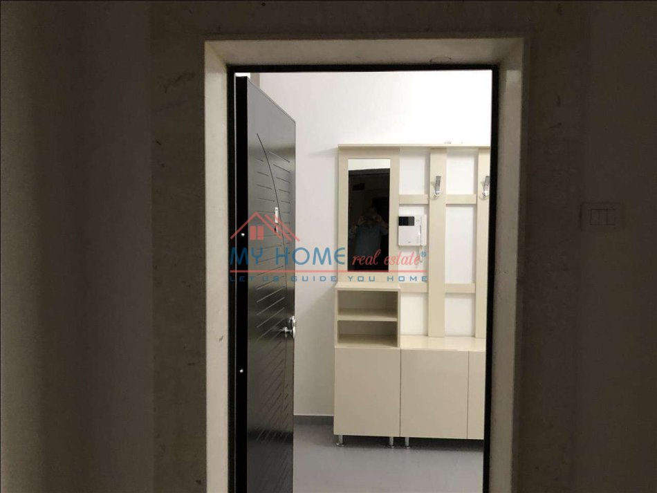 Tirane, jepet me qera apartament 3+1+Ballkon Kati 3, 169 m² 1.500 € (Sauk)