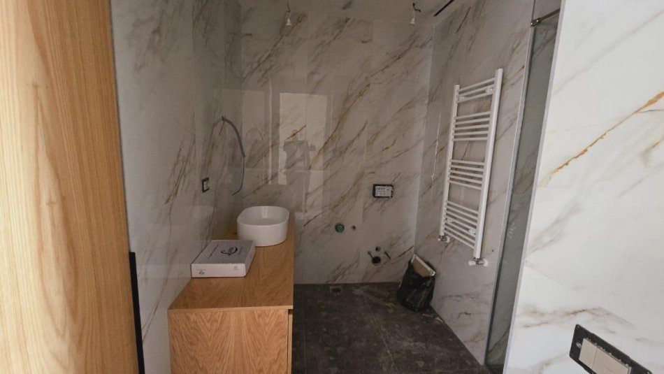 Tirane, shitet apartament 2+1 Kati 5, 127 m² 365.500 € (Kompleksi Delijorgji)
