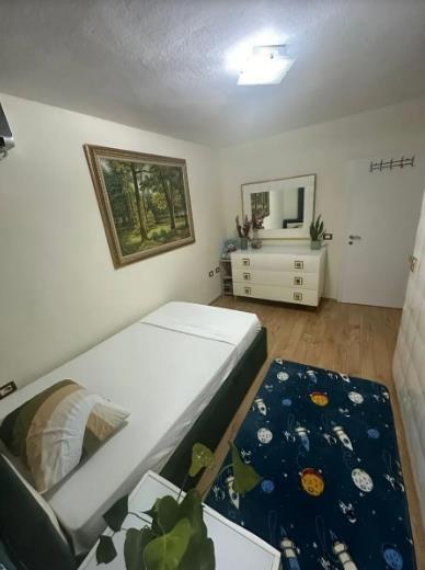 Tirane, shitet apartament 2+1 Kati 1, 76 m² 180.000 € (Perballe Garden Building, 21 Dhjetori)