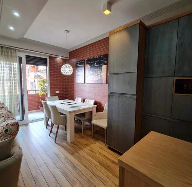 Tirane, shes apartament 2+1+A+BLK Kati 8, 100 m² 220.000 Euro (Myslym Shyri)