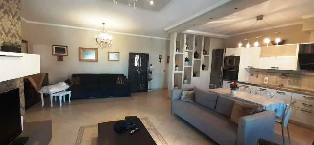 Tirane, ofert apartament 3+1+A+BLK Kati 9, 165 m² 410.000 Euro (rruga e barrikadave)