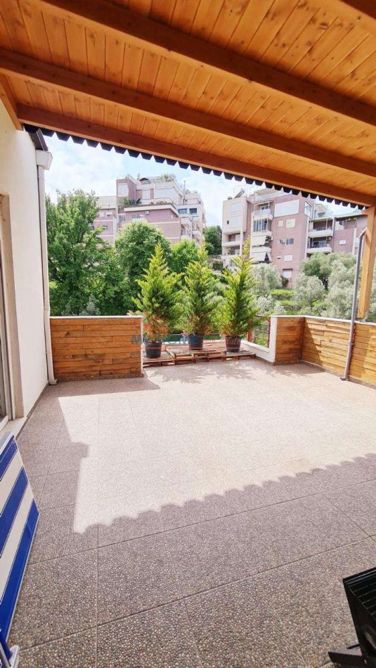 Tirane, shitet apartament 2+1+Ballkon Kati 7, 172 m² 290.000 € (Liqeni Thate)