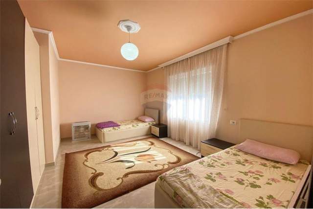 Tirane, jepet me qera apartament 2+1+BLK Kati 4, 130 m² 500 Euro