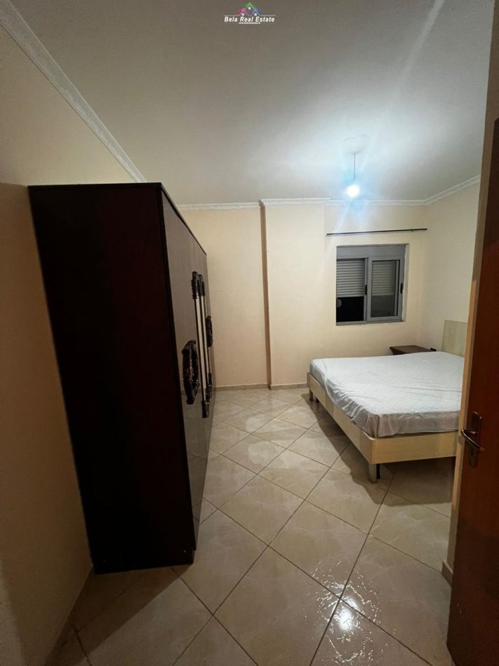 Tirane, jepet me qera apartament 2+1 Kati 3, 103 m² 450 € (astir)
