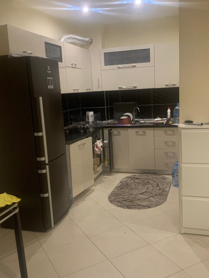 Tirane, jepet me qera apartament 1+1+Ballkon Kati 6, 78 m² 400 € (Astir)